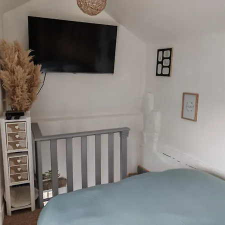 Housing Апартаменты *
